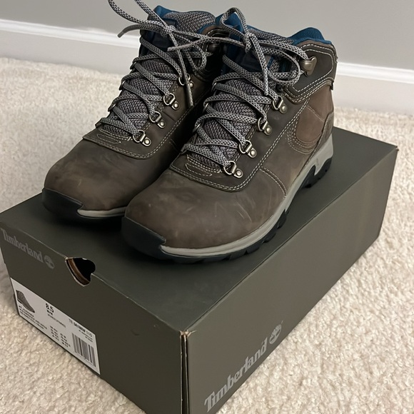 New Timberland MT. Maddsen Waterproof Mid Hiker - Size 8.5M - Picture 3 of 8